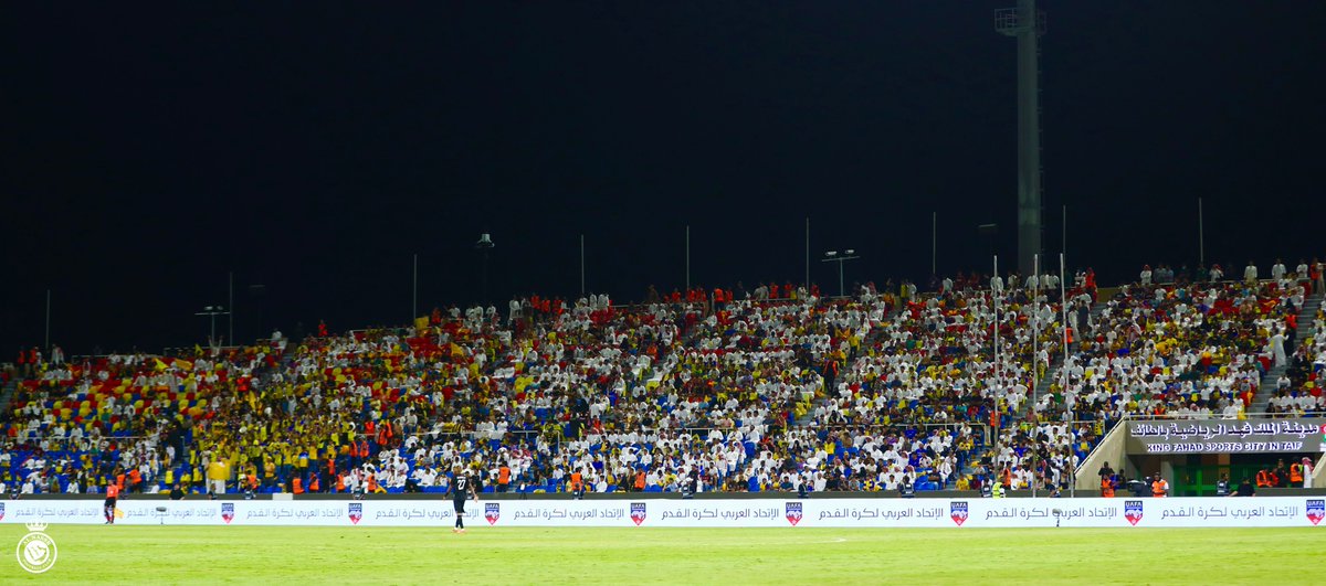 AlNassrFC's tweet photo. في كل أرض يا فخر دارك تجيها …
الأرض أرضك والجماهير جمهورك 💛 https://t.co/Ip4m1Ip8sG