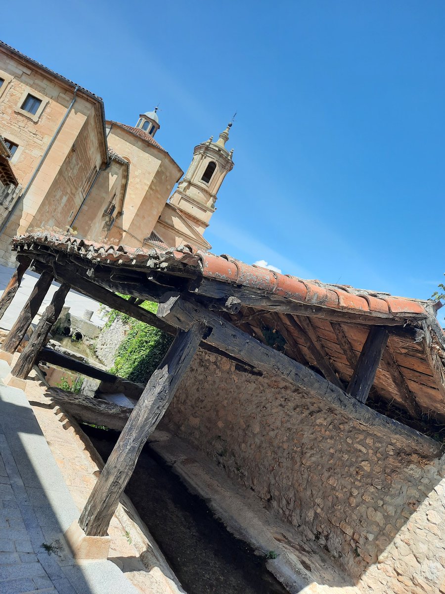 Lavadero público de Santo Domingo de Silos <a href="/Burgosenelmundo/">Burgos en el mundo</a>