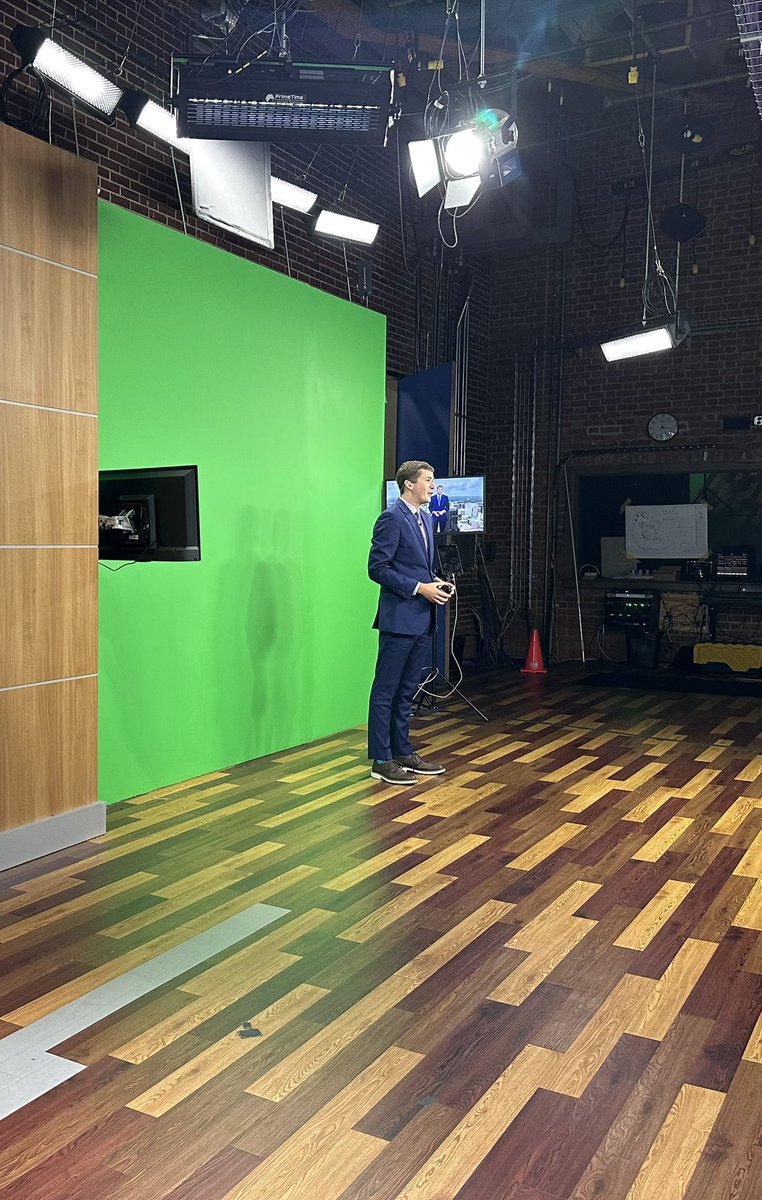 I’ve loved my first two weeks at <a href="/wis10/">WIS News 10</a>!

Cheers to many more in the Midlands 🙌🏻