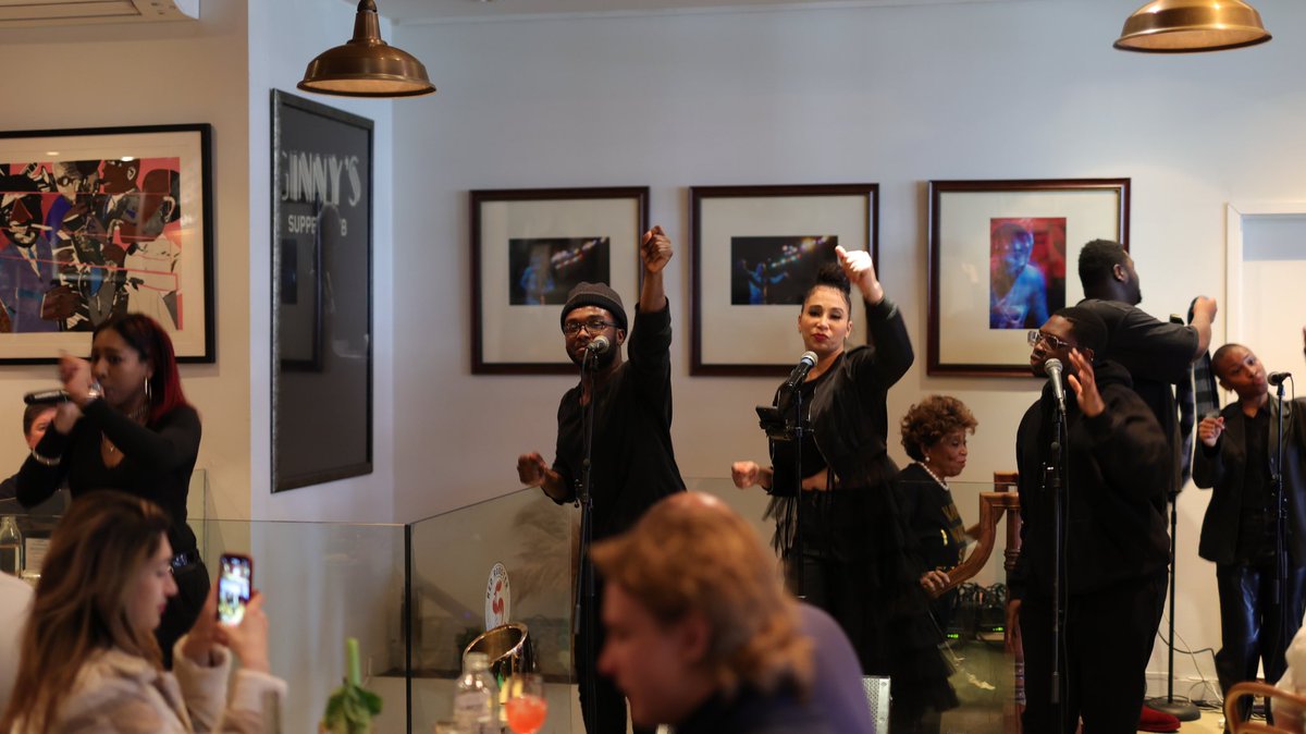 Gospel Brunch with @singharlem is an experience. Check them out each Sunday at  12:15pm and 1:45pm. 

#redroosterharlem #harlem #gospel #music #roosterfamily