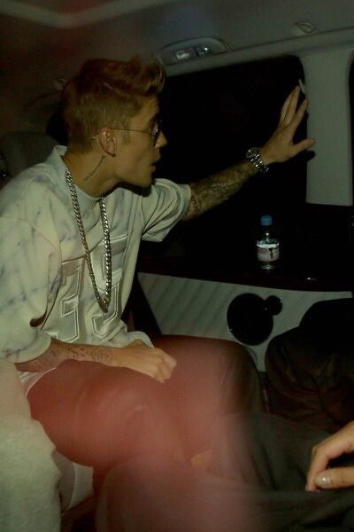 archivebirzzle's tweet image. 