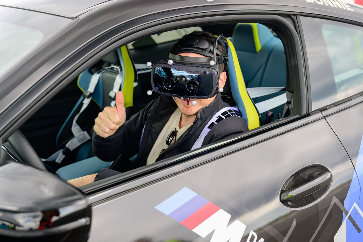 hboeriu's tweet photo. Recently tested the BMW MIXED Reality in the BMW M4 https://t.co/6GzPXF55cw