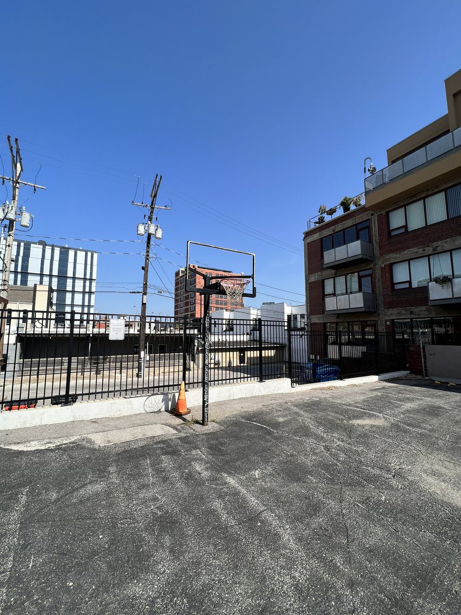 Kansas City, MO 
<a href="/WorldWideWob/">Rob Perez</a>