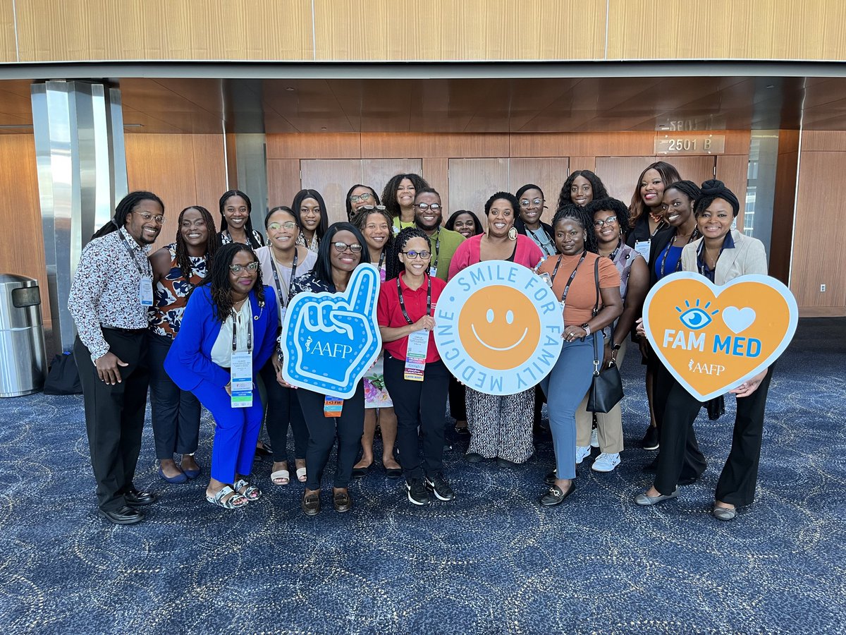 ABFMP group photo! We're so excited to be able to hang out with these beautiful people! Can't wait for the Mixer tonight at 6pm! #AAFPNC #SupportBlackFMDocs @AAFP_FMIG <a href="/aafp/">AAFP</a>