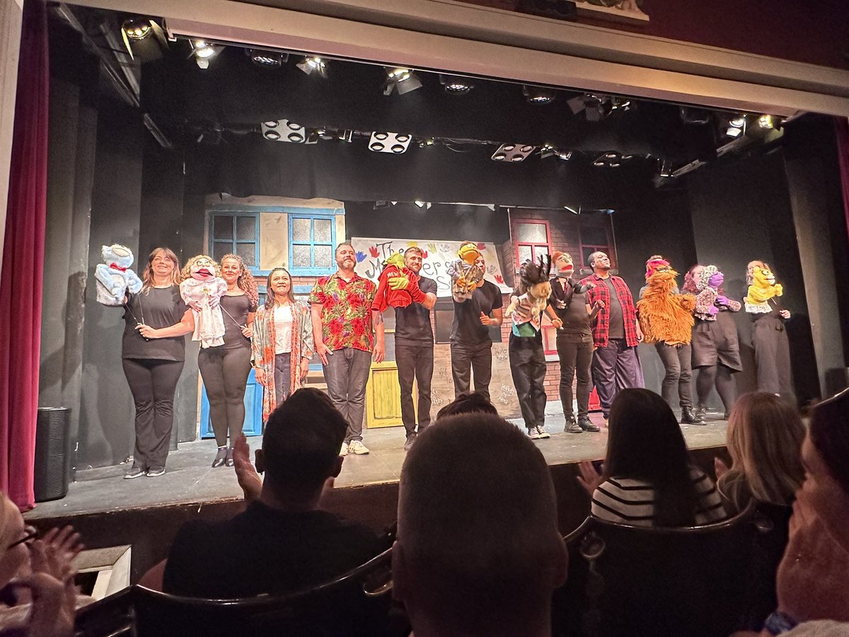 IanCheeseman's tweet photo. Brilliant performance of @avenueqmusical by @SMAOS1 at @TheatreAlt tonight with professional performances from Abbie Venables, Ben Vaughan &amp; the rest of the amazing cast 
It deserves awards! ⭐️⭐️⭐️⭐️⭐️ https://t.co/2jZU5kNyPj