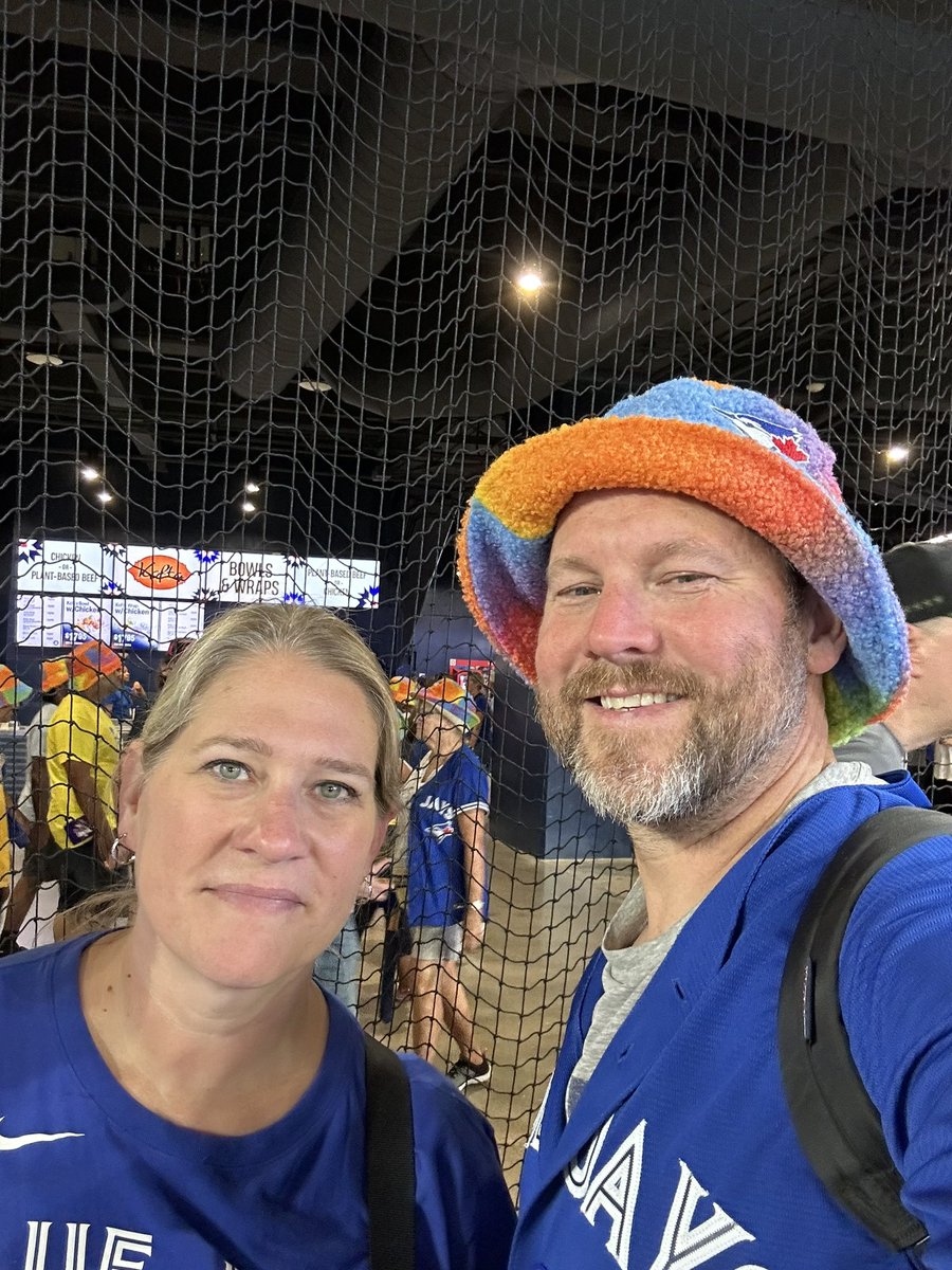 realbridgey77's tweet photo. Go get a win for Schneider. @bluejays #NextLevel https://t.co/lEBW75V24D
