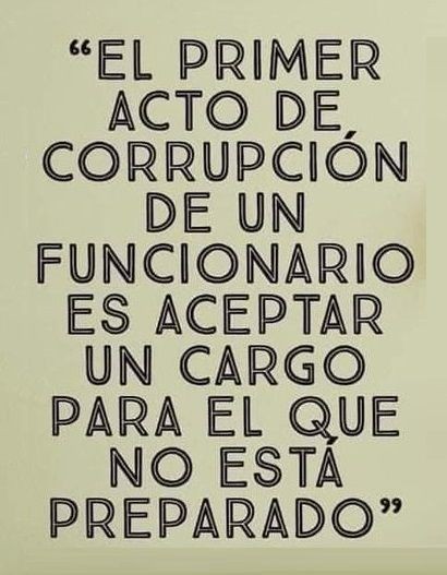 La política es la oportunidad de servir al fortalecimiento del estado y al beneficio de todos sus ciudadanos.

Si se busca otro objetivo que no sea colectivo es porque el interés particular persigue su propio bienestar y para ello no le importa despojarse de principios y valores.