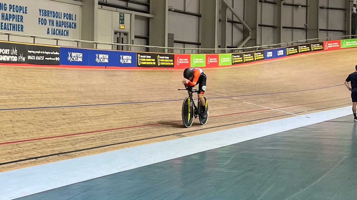 Decent week at track nationals with some big PB’s and solid form to take to into Youth Commonwealth Games with @ScottishCycling 🥇1km TT (1:02.244) 🥉Individual Pursuit (3:20.122) 🥉Scratch Race @ZappiJuniors 📸: @JeremyGill