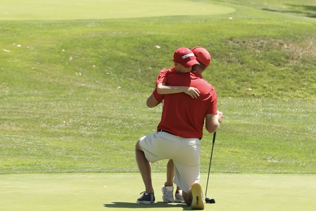 NebJuniorGolf's tweet photo. Sometimes golf is hard.. and you just really need a hug from pops. ❤️ 

We’ve all been there. https://t.co/Mshivb1vww