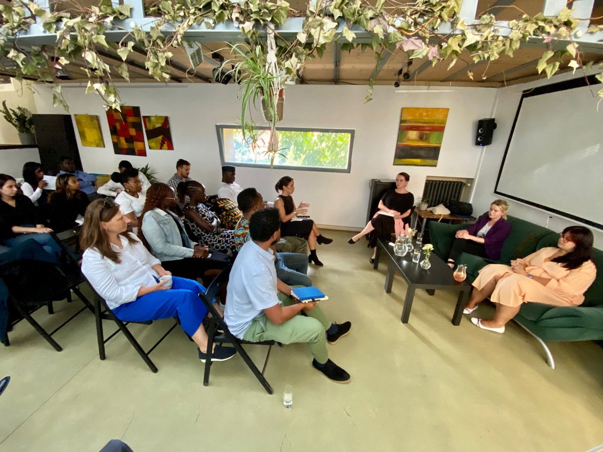 CzechMFA's tweet photo. Today, we introduced Young African Leaders #YALP23 non-profit sector and the role of civil society with @CLOVEKVTISNI.

They met with the Director of the Center for Human Rights and Democracy Nadia Ivanova, digital strategist @AdrianaCerna and analyst @VeruVichova. https://t.co/zo3odqUl5r