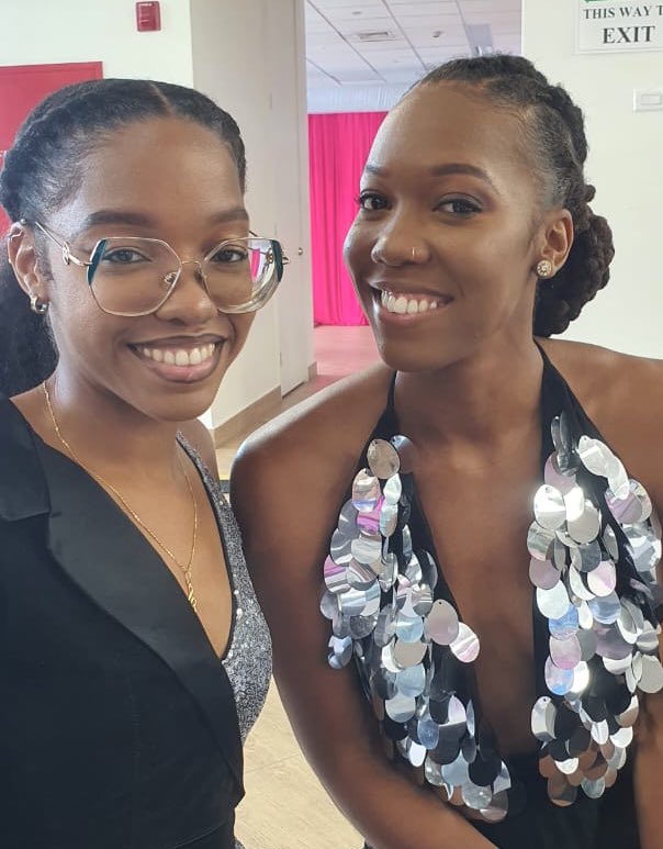 ek0tt's tweet photo. Happy to celebrate the young ladies graduating from their Life Skills Program! Congratulations to all the girls and the Ministry of Sport for such an amazing initiative 🎉

#PinkReign #LifeSkills https://t.co/pBHjIZHnJI