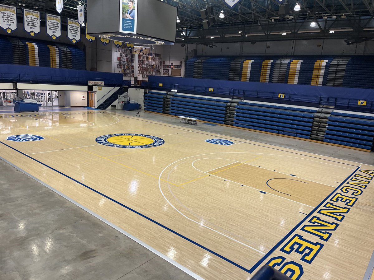 The court at Vincennes just refinished ! Ready for 2023-24 season to begin !