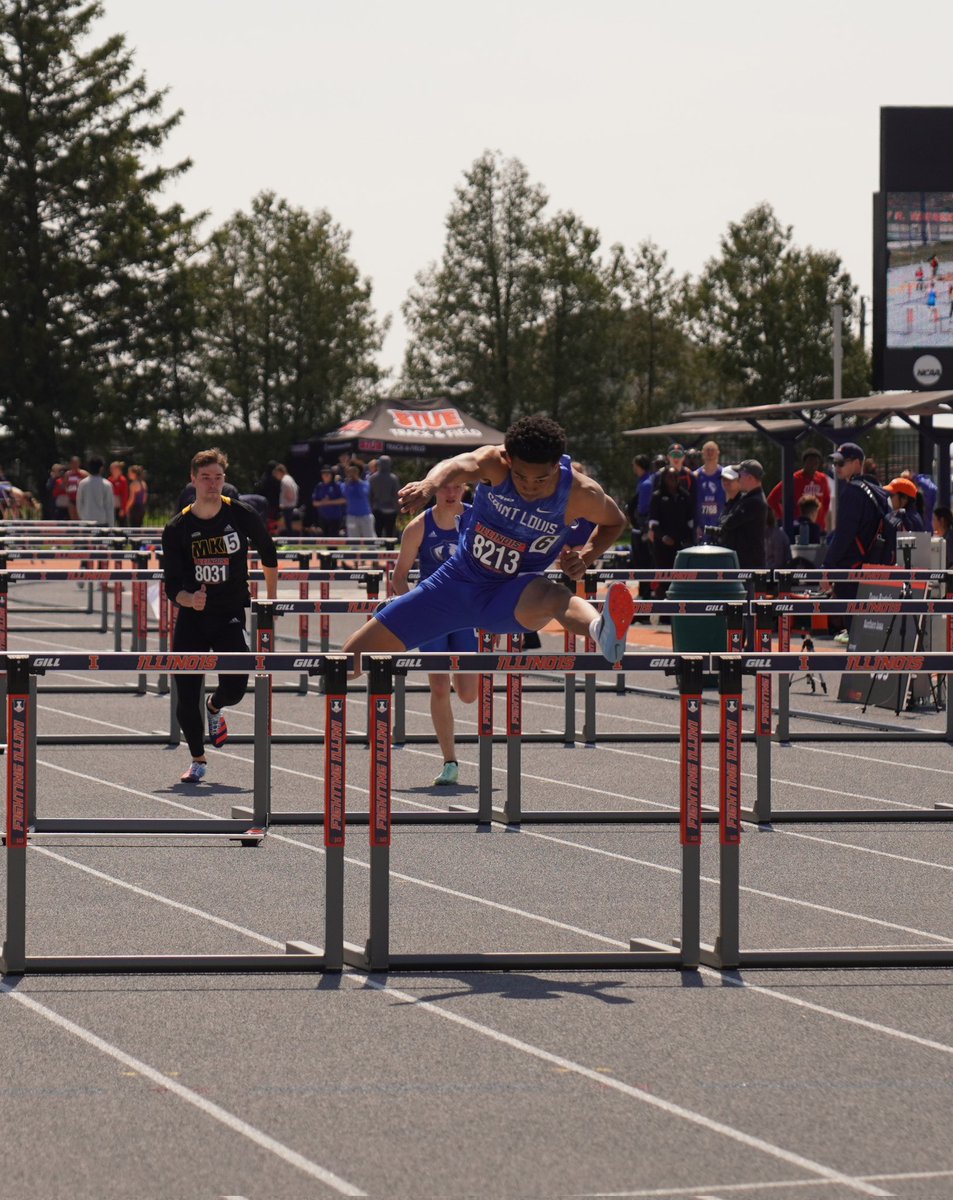 ethanbrnt's tweet photo. Ended my Freshman year at the A10s on all PRs. 45-5 ¾ TJ, 14.95 110mH, 57.1 400mH. Learning more everyday, grateful, and lots of room for improvement. https://t.co/lqtts18AeQ