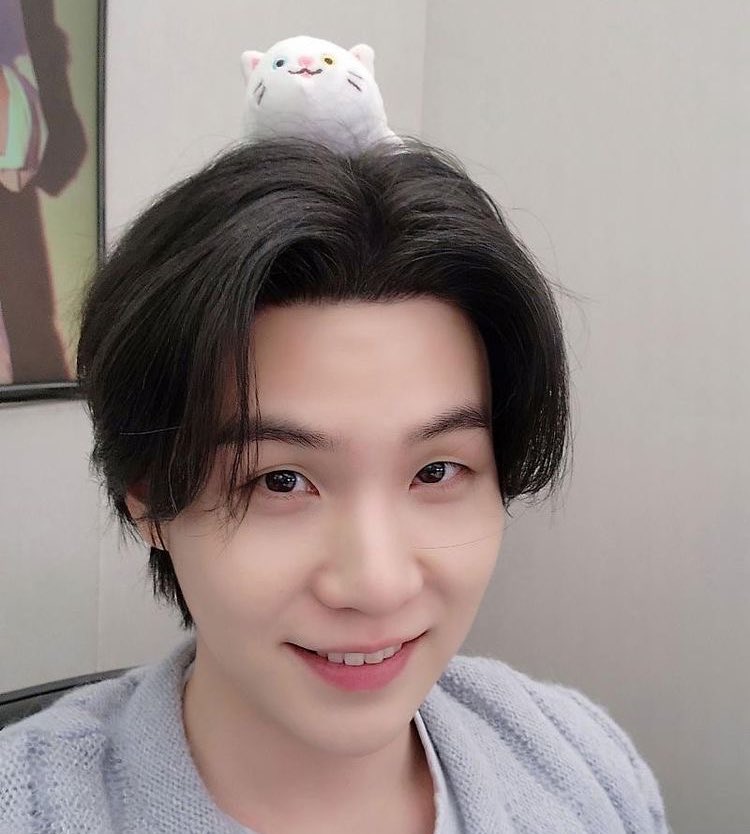 DenunciaWeverse's tweet photo. 💌: Carrds Yoongi 

🐱 https://t.co/ouPsK9sn8c

🐱 https://t.co/yWvG73GA1i https://t.co/vRCQ1lmOD9