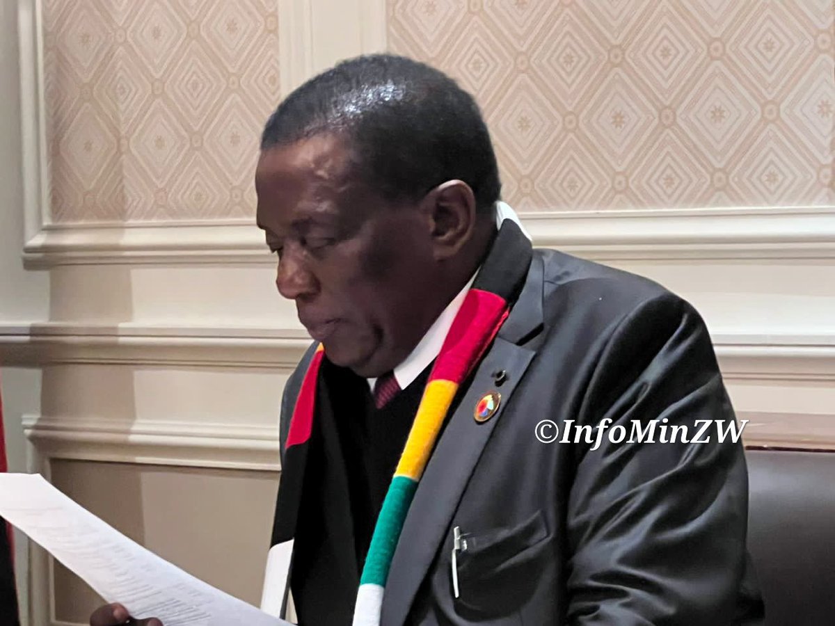 InfoMinZW's tweet photo. His Excellency President Emmerson Mnangagwa is meeting Zimbabwean students studying in Russia. There are about 1200 students whose areas of study are science, technology, engineering, medicine and economics.
#Engagement https://t.co/0chSoJRHgy