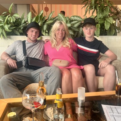 lynne gelhardt tweet media