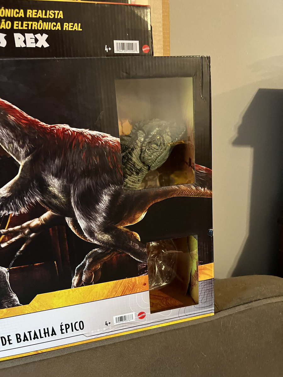 StevenRayMorris's tweet photo. I was chatting with @BradJost yesterday, and was reminded that I bought this triple dinosaur set from Jurassic World: Dominion just for the 2022 Ellie Sattler. Since I already had the dinosaurs, I just rescued Ellie from her plastic prison: https://t.co/PLRaM6yjTC