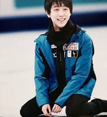 SwanyuLove's tweet photo. 🤩 Happy face, happy face!!  Very thankful!!
  Here, a smiling Yuzu.  His smile brightens my day ✨Post your favorite face(s) to show Yuzu!

@axelhime @BHillde @catzurade @dustyfyre @FanyuArgentina @catzurade @ImmortalYuzuru @yuzurujenn @yuzuuballade @yuzurumylove_ @lagaia9 https://t.co/5MWrUevBTe