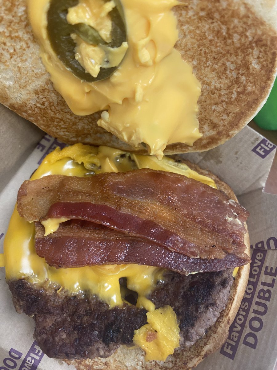 RetToGoLyft's tweet image. Hey @McDonalds can you tell me what is wrong with these two sandwiches that were not made properly?