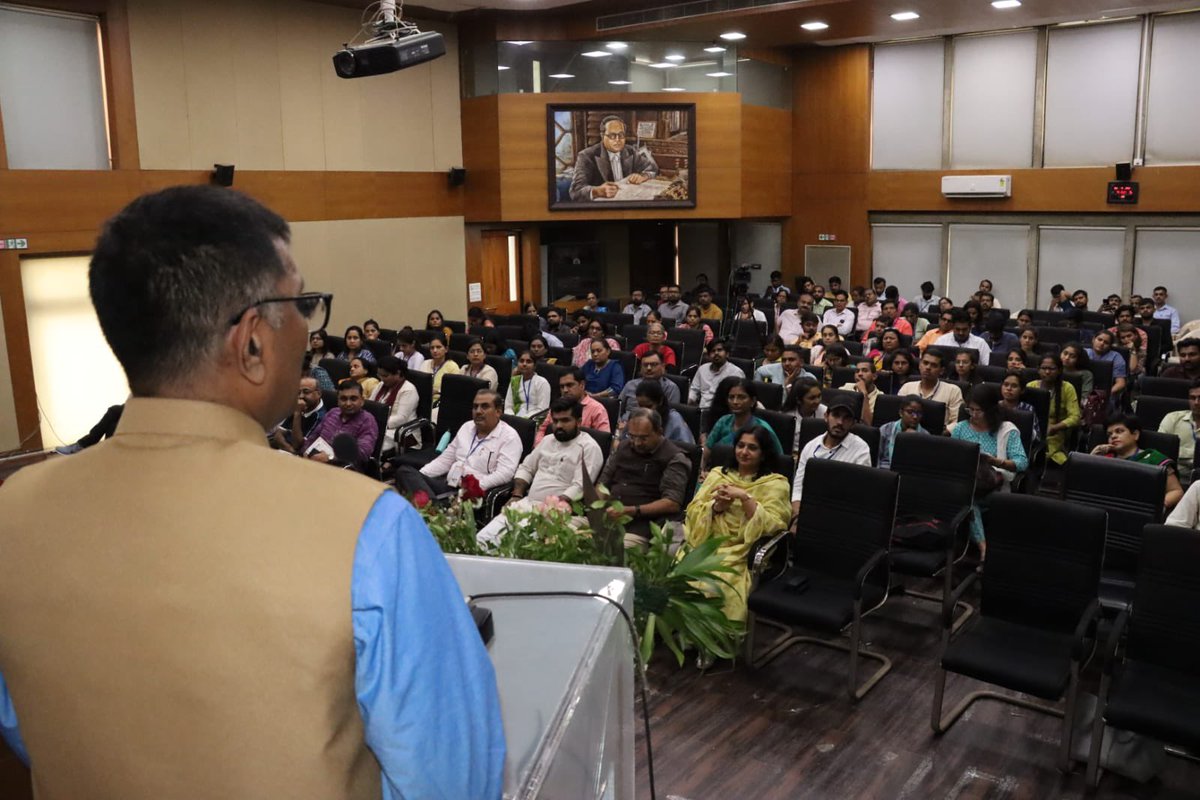 SHoDHBharat's tweet photo. Glimpse from Second day #ResearchConclave 2023 @SHoDHBharat, @icssr & BAOU Ahmedabad, MKBU Bhavnagar, SGGU Godhra, KSKVKU Bhuj
Valedictory conclusion
Two day #InternationalConference 'Panch Pran' for the Developed Bharat: Challenges & Prospect’
@ABVPVoice @SHoDHGujarat https://t.co/agnGRpHliV