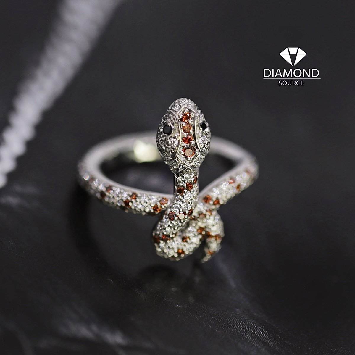 dsource29's tweet photo. We are petrified of snakes, but this one is safe. A symbol of rebirth and transformation, snake rings have been popular throughout history, also representing eternal love🐍
.
.
.
.
.
#snakering #diamondring #jewellerydesign #jewelrydesigner #diamonddistrict #newyork #engageme ... https://t.co/OaOe4UGnPe