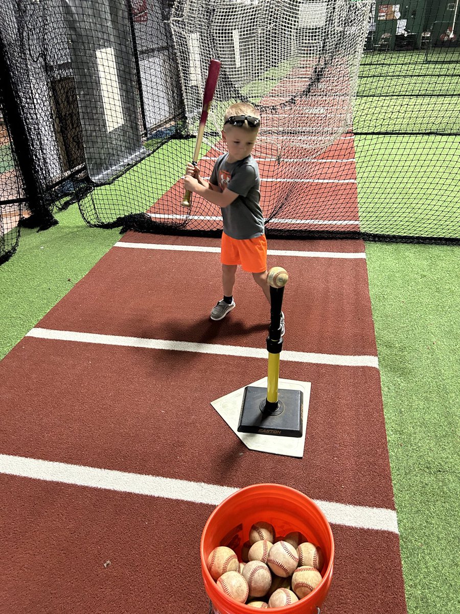 GaryPleau's tweet photo. U4 class of 2037 P/INF/OF ; uncommitted @SMRR_Baseball #grandson #baseballer https://t.co/sntCO9jPQz