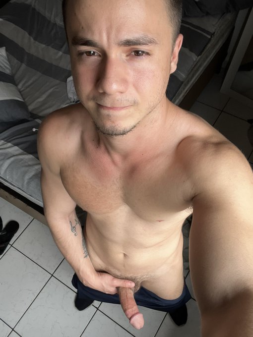 Me ajuda aqui? 😈😋 https://t.co/MROphHoDoS