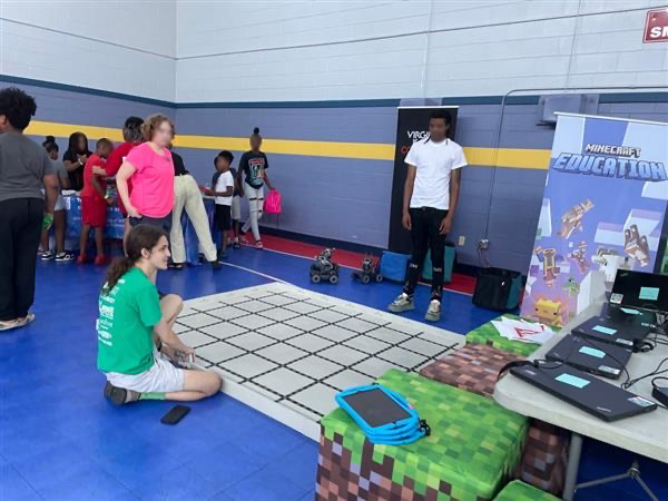 syntechusa's tweet photo. Today, some of our Synergy Technical team members are at RRHA's Calhoun Center being the technical partner for the Microsoft RVA Family STEAM Expo. #wedogoodwork #communityengagement #communityoutreach #stemday #rrha https://t.co/HmVEAOUTbl