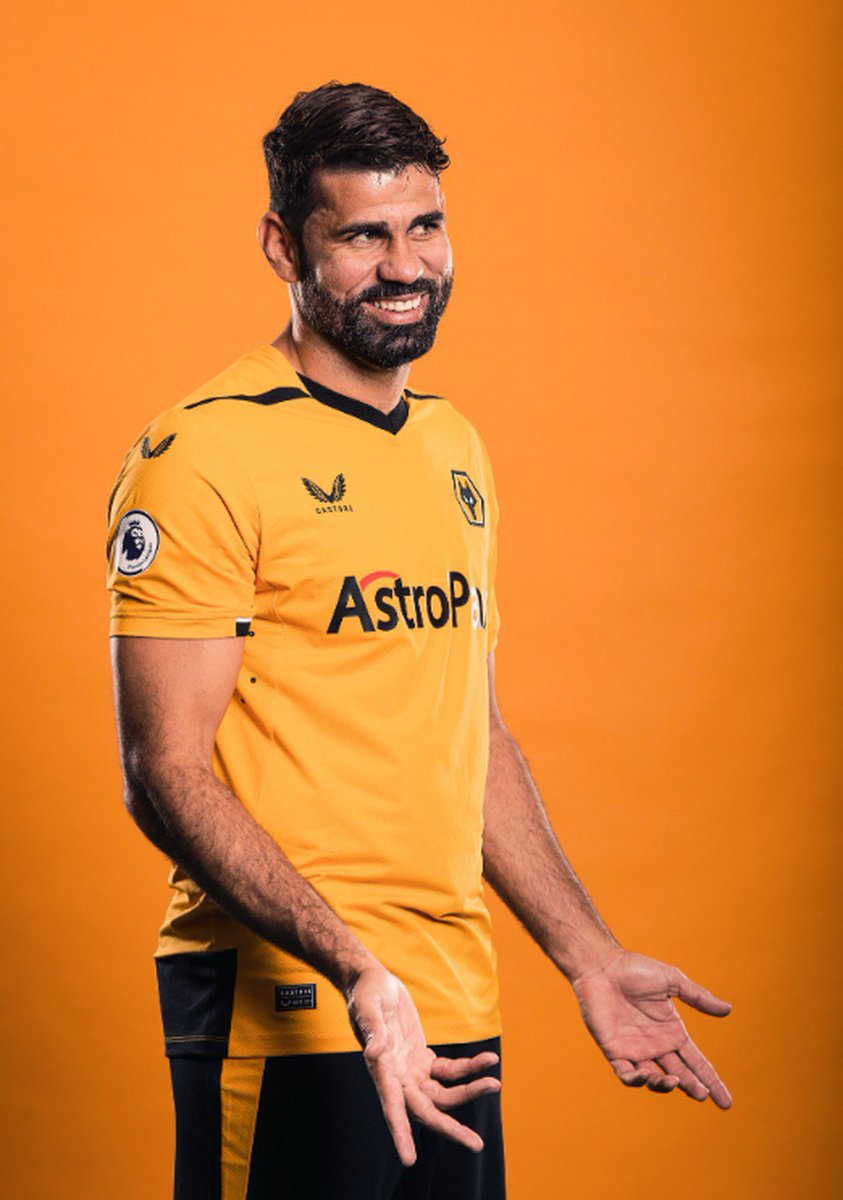 pedrosa's tweet photo. 🚨 O Vasco entrou em contato com o atacante Diego Costa.

Paulo Bracks ligou para o jogador diretamente. As conversas ainda estão em fase inicial, mas a possibilidade existe.

O centroavante tem propostas da Inglaterra e mundo árabe, mas a família tem vontade de voltar ao Brasil. https://t.co/V5Zt2EdMv3