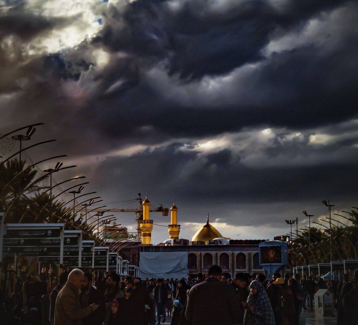 20ali_jon21's tweet photo. دلم تنگ غروب کربلا ته ... 
#ما_ملت_امام_حسینیم 
#به_تو_از_دور_سلام https://t.co/iNI6oylevg