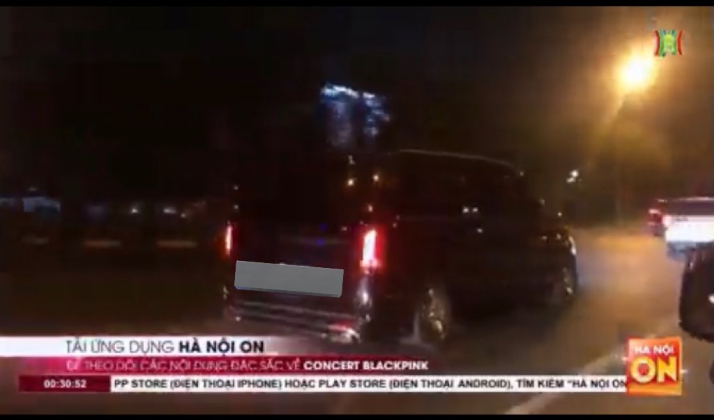 #BLINKS! we need you to MASS REPORT the current live broadcast from this channel as they’ve been following #BLACKPINK’s convoy

👉🏻 youtube.com/live/wDoQwPiOZ…
#BORNPINKinHanoi #BORNPINKINVIETNAM <a href="/BLACKPINK/">BLACKPINKOFFICIAL</a>