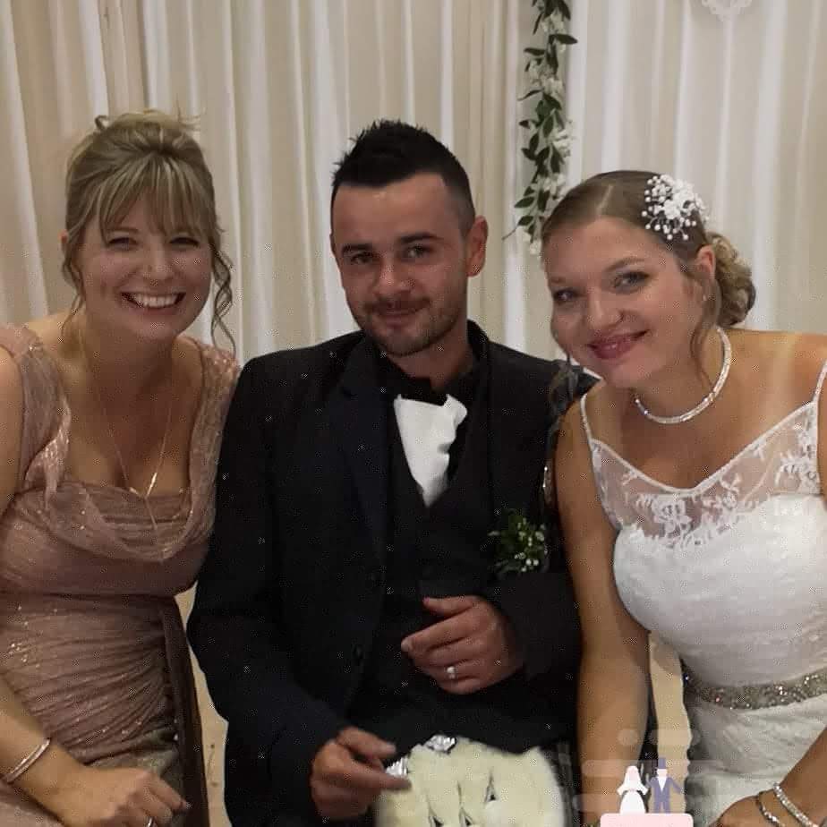 YvonneScott84's tweet photo. Our 5 year wedding anniversary 🥂 but a #lifetimetogether https://t.co/5lgxEccFUe