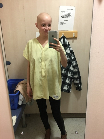 CR_UK's tweet photo. “Before diagnosis I had never heard of sarcoma,” says Francesca, (pictured, left) who was diagnosed with stage 3 Ewing’s Sarcoma two weeks after her 27th birthday. “Sarcoma deserves to be talked about.” (1/3) https://t.co/sB6Zb3piNL