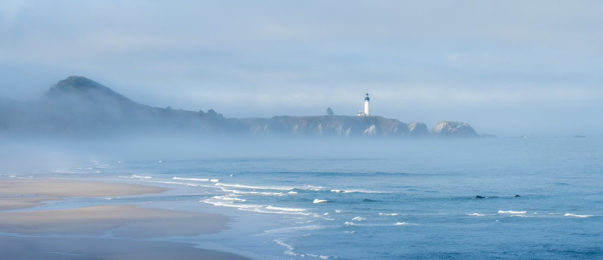 ddkeefer's tweet photo. @NikonUSA Yaquina Head Lighthouse, Newport, OR. Taken with Nikon Z7ii and 300mm f2.8G. https://t.co/1M30lmSZuB