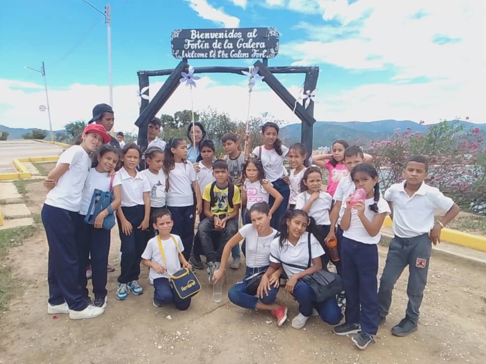 FrnsNva's tweet photo. Como parte de las actividades del Plan Vacacional 2023 "Mi Mundo de Colores" llegamos al Fortín de La Galera, también conocido como El fortín de la Libertad, ubicado en la ciudad de Juan Griego, Nueva Esparta.
@NicolasMaduro
@vmsfelicidad
@FNNSimon https://t.co/m8RvzlepAY