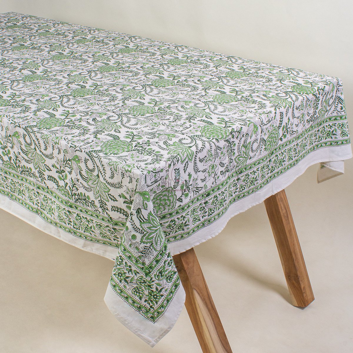 cottonquilts's tweet image. 🌸 Elevate Your Dining Experience 🌸

Introducing our pure cotton hand block-printed tablecloth! Experience the beauty of traditional craftsmanship with every meal.

Shop Now: Elevate your table decor today with our pure cotton hand block-printed tablecloth. 

#HandBlockPrinted