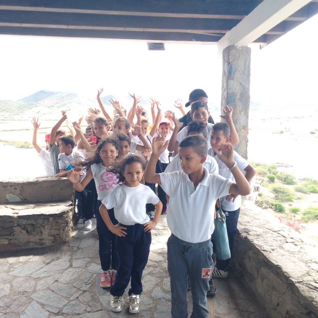 FrnsNva's tweet photo. Como parte de las actividades del Plan Vacacional 2023 "Mi Mundo de Colores" llegamos al Fortín de La Galera, también conocido como El fortín de la Libertad, ubicado en la ciudad de Juan Griego, Nueva Esparta.
@NicolasMaduro
@vmsfelicidad
@FNNSimon https://t.co/m8RvzlepAY