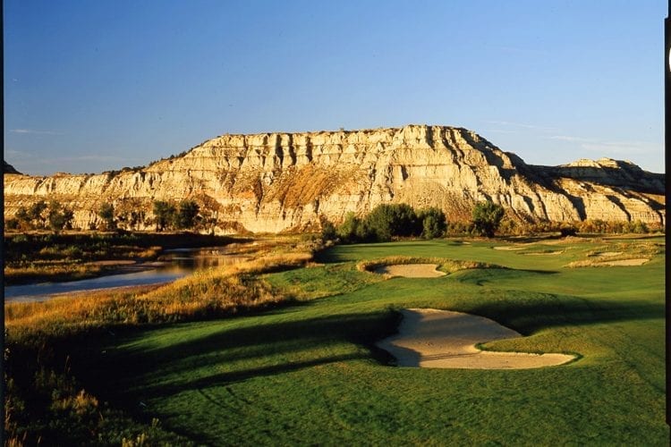 _Heckler's tweet photo. @golfcourses101 Bully Pulpit, Medora, ND https://t.co/yI2m8y5hIY