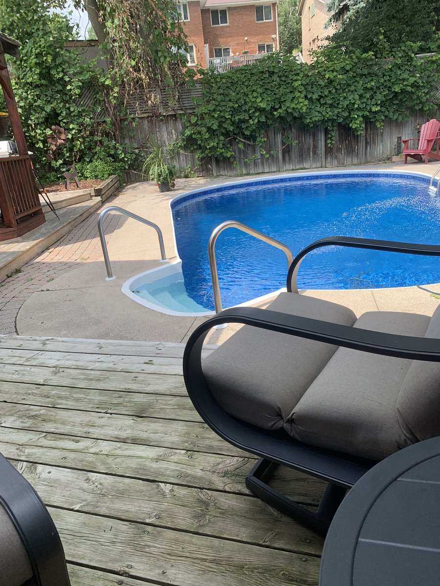 SugarFoxtrot's tweet photo. Super hot here today for my area with a heat warning, so it's pool time. And Wayne some scammer pissing off.😂 #FYP #scambaiting #scambaiter #hotday #poolside #Scambaitingcommunity https://t.co/gIMvnjVEUQ