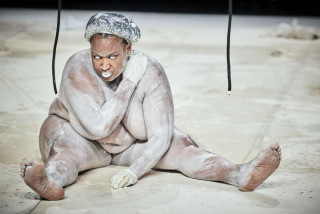 excocet17's tweet photo. Cet engin de chantier s'appelle Rébecca Chaillon, elle est à l'origine de l'immonde spectacle au Festival d'Avignon ou elle embroche des poupées représentant des bébés blancs. 
On se rappellera d'elle ainsi que toute sa troupe de tordues le moment venu. https://t.co/W2VtrN0aQa
