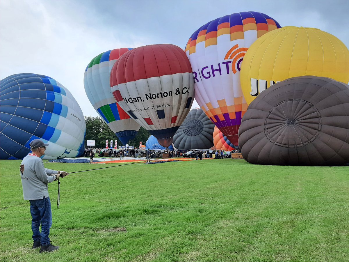 Friese Ballonfeesten tweet media