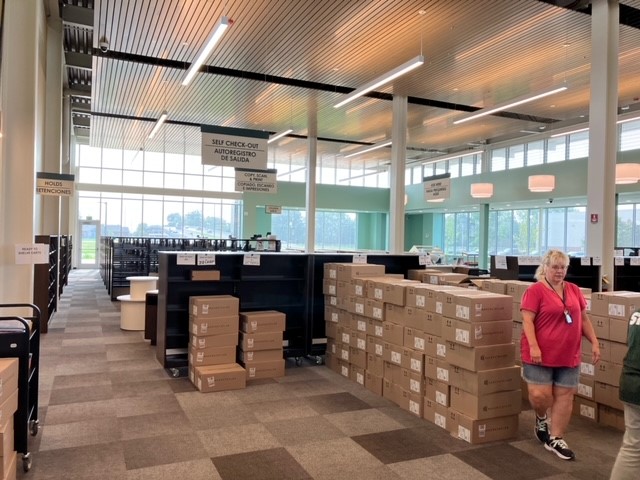 BakerandTaylor's tweet photo. We are so excited to support the opening of the new Fort Benjamin Branch of the Indianapolis Public Library! @indylibrary
Check out https://t.co/9ITJDnTx9B for info on the Grand Opening!
#IndianapolisPublicLibrary #LibraryOpening #LibraryLove #BakerandTaylor https://t.co/DlSXBYGphh