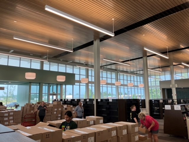BakerandTaylor's tweet photo. We are so excited to support the opening of the new Fort Benjamin Branch of the Indianapolis Public Library! @indylibrary
Check out https://t.co/9ITJDnTx9B for info on the Grand Opening!
#IndianapolisPublicLibrary #LibraryOpening #LibraryLove #BakerandTaylor https://t.co/DlSXBYGphh