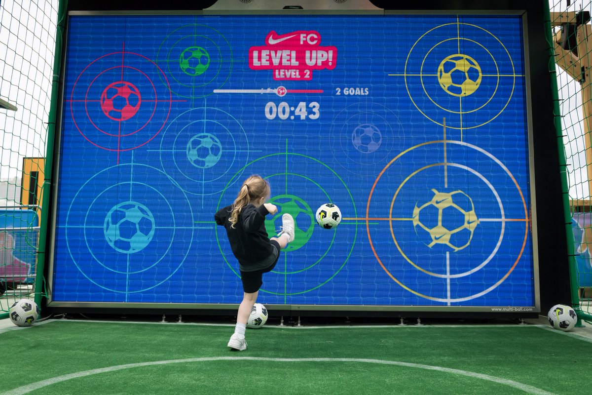 The energy was electrifying at the Nike FC Rebel Girls Tour in London. Rebel Girls experienced a memorable first-touch with football and celebrated their passion for the game!

Paris, we'll see you on Aug 2 and 3.
nike.com/fr/experiences…

Stay Rebel⚡️<a href="/nikefootball/">Nike Football</a> @nike