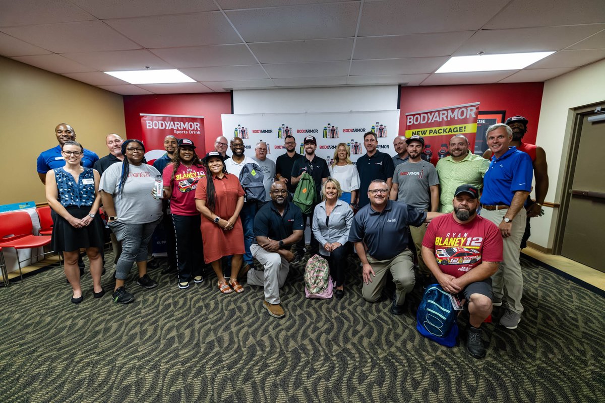 This morning we celebrated Richmond students by teaming up with BODYARMOR Athlete, <a href="/Blaney/">Ryan Blaney</a>, <a href="/SenBagby/">Lamont Bagby</a> ,<a href="/DrinkBODYARMOR/">BODYARMOR</a>, and <a href="/kroger/">Kroger</a> to distribute 500 backpacks for young people who participate in programs at the Chickahominy YMCA, <a href="/RichmondRaceway/">Richmond Raceway</a> and <a href="/YMCARichmond/">YMCAGreaterRichmond</a>!🏎️🔥