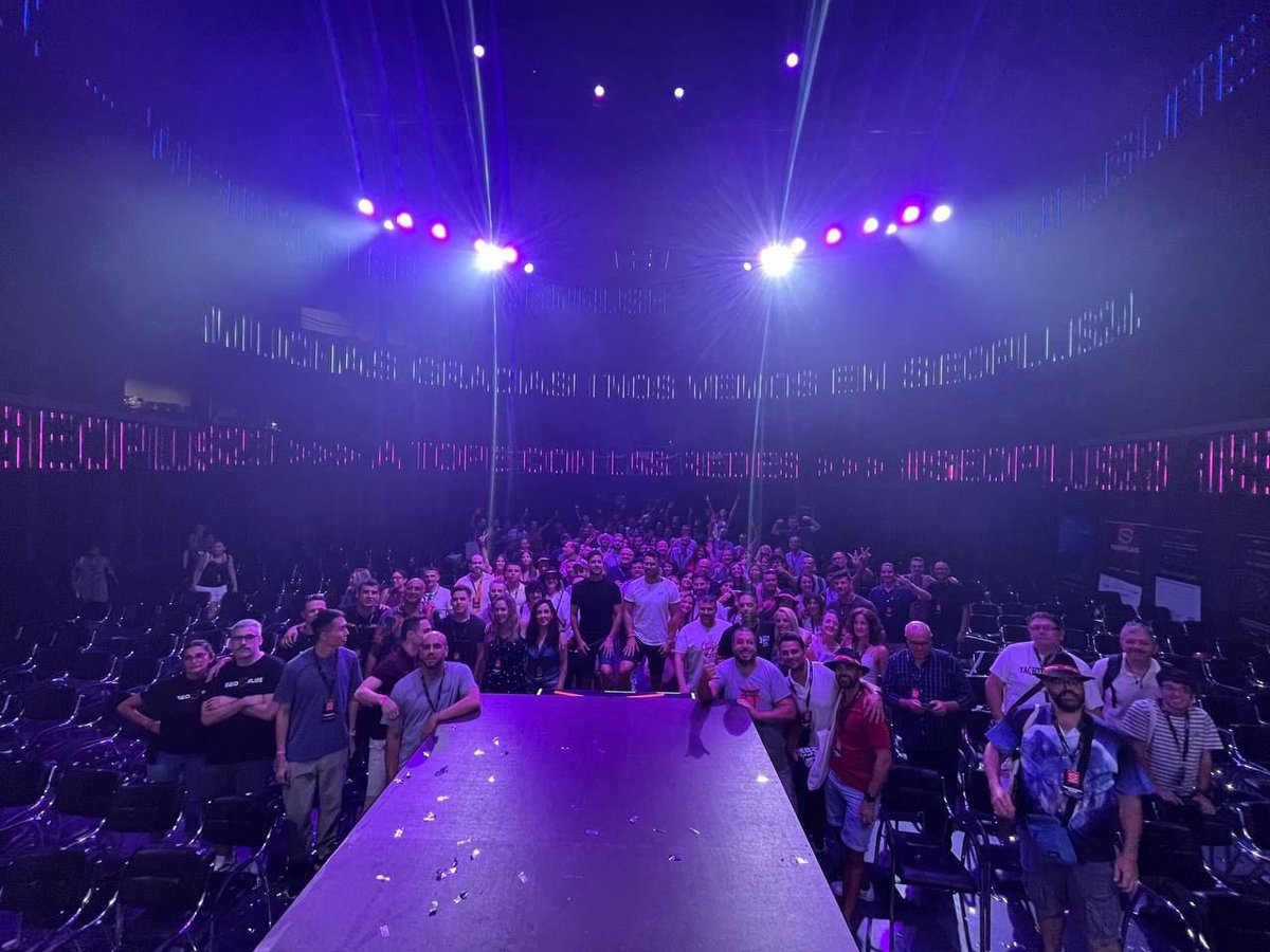 🔥 ¡Gracias de nuevo a TODOS por hacer posible esta edición #SEOPLUS23!

¡Nos vemos en #SEOPLUS24! 😎😎