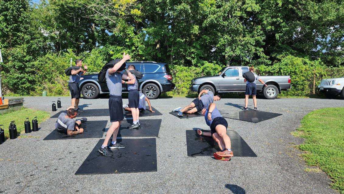 CPD_Careers's tweet photo. 🎉🏃‍♂️ The 74th Session is in week 21 and going strong! 🏋️‍♀️ This week, they're diving into exciting physical training that emphasizes teamwork and unity! 💪 Students share a part of the workout! 🤼‍♂️ #Teamwork #PhysicalTraining #Week21 @AboutChesapeake 

Answer The Call. Apply online! https://t.co/uP5pB82dMF