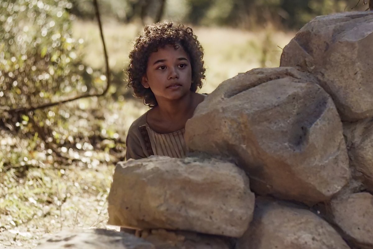 thechosentv's tweet photo. This is pretty cool: the first scene we're revealing from Season 4 and the first scenes we ever filmed from Season 1 will air back to back tonight.

You can watch the new scene at 7 ET on our livestream and the entire S1 episode, "Jesus Loves The Little Children," on @TheCW at 8. https://t.co/unvtnrBzMB