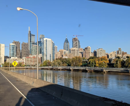 LongCynthi76019's tweet photo. A business trip in Philadelphia. The scenery is so beautiful https://t.co/snpm4ICfS2