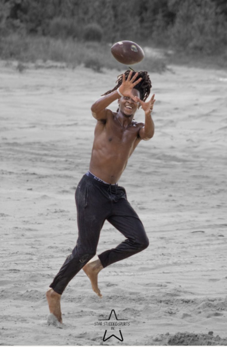 🧘🏾‍♂️